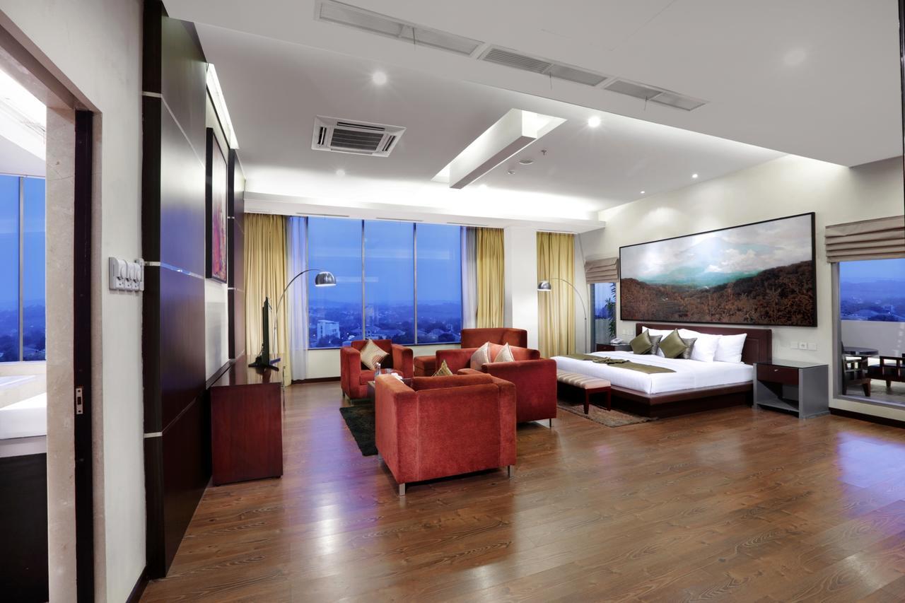 Grand Candi Hotel Σεμαράνγκ Εξωτερικό φωτογραφία