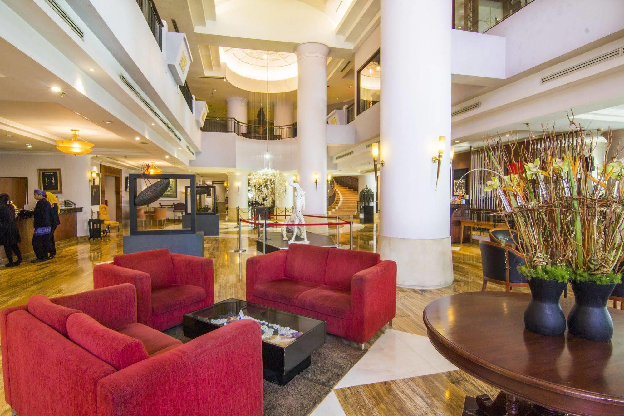 Grand Candi Hotel Σεμαράνγκ Εξωτερικό φωτογραφία